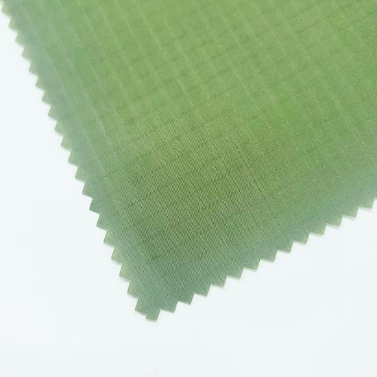 40D 70D Nylon PU Coated Waterproof Fabric (3) 40D 70D Nylon PU Coated Waterproof Fabric (3)