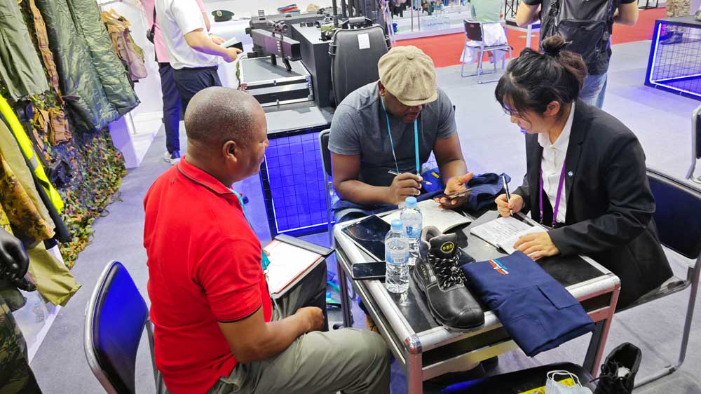 African-customers-purchase-safety-uniforms-and-safety-shoes