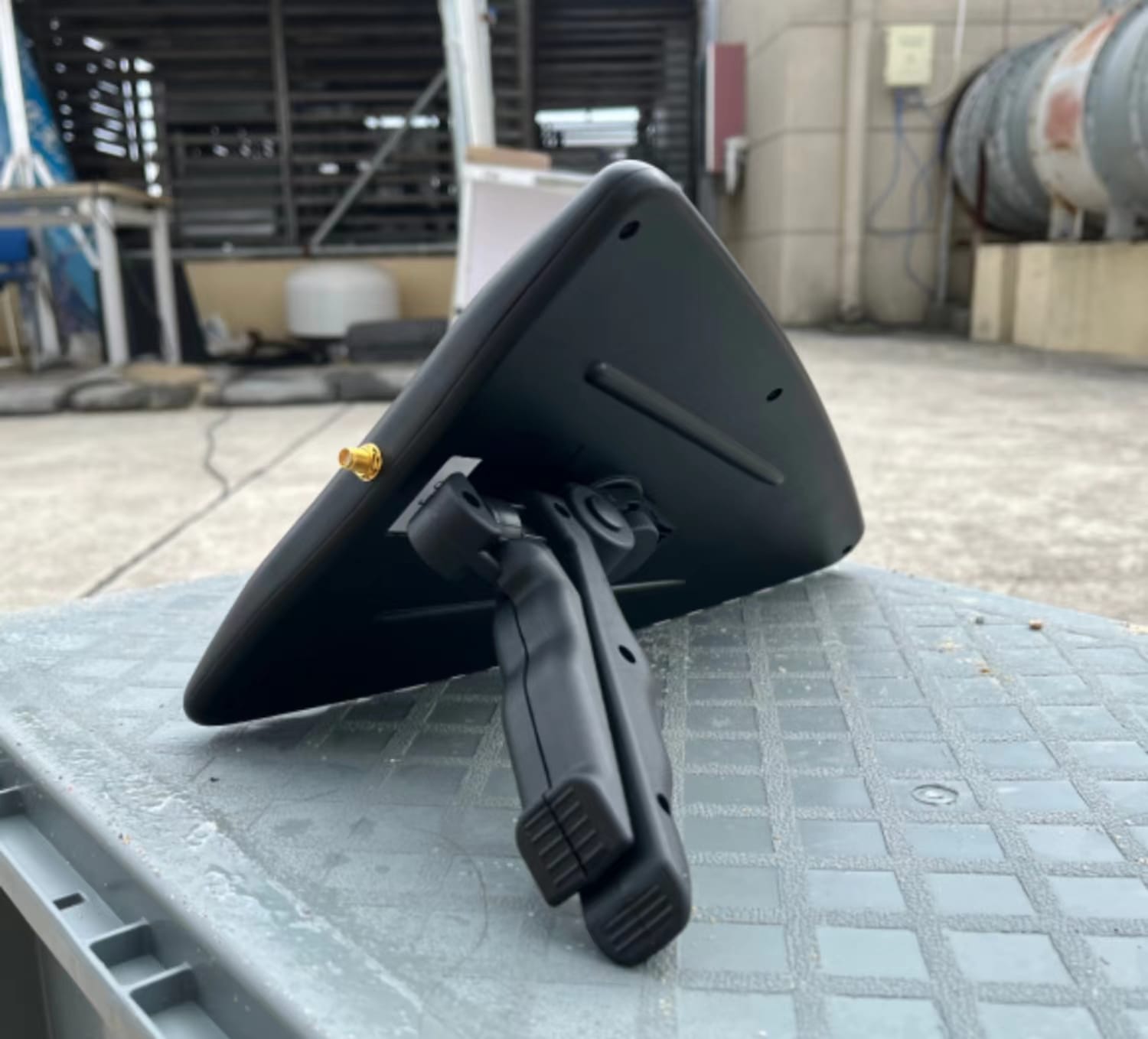 H1B-D Drone Detection Direction-finding Handset (5) H1B-D Drone Detection Direction-finding Handset (5)