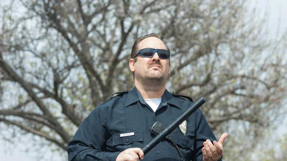 Top-10-POLICE-Traffic-Baton-for-2025