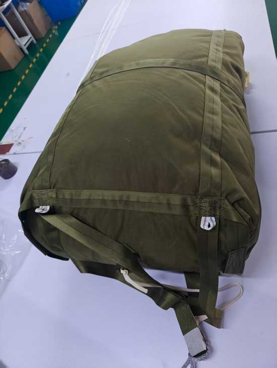 T500-998-K001-01 (G-12) Parachute (3) T500-998-K001-01 (G-12) Parachute (3)