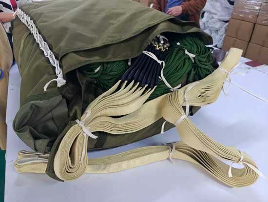 T500-998-K001-01 (G-12) Parachute (4)